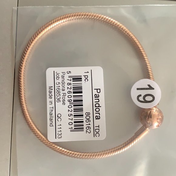 Pandora rose gold snake bracelet / Pandora Charms / Pandora Rings / Necklace - Picture 15 of 15